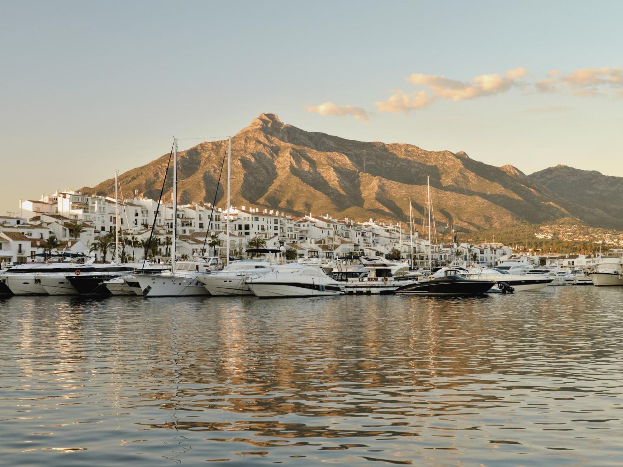 Vacation Marbella I Sea Views, 24-7 Security, Parking, Walk To Everything In Luxurious Puerto Banus Екстериор снимка