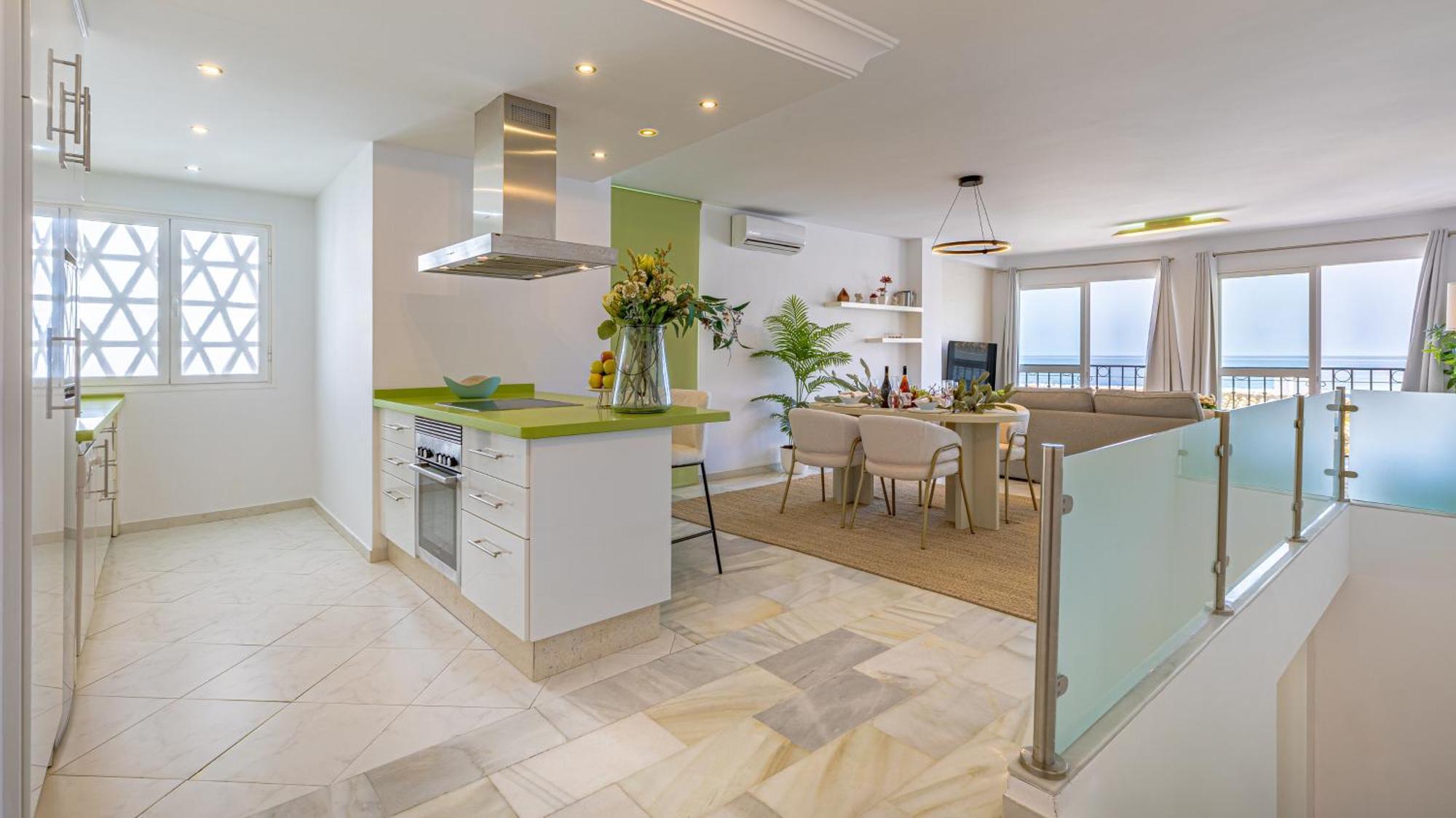 Vacation Marbella I Sea Views, 24-7 Security, Parking, Walk To Everything In Luxurious Puerto Banus Екстериор снимка